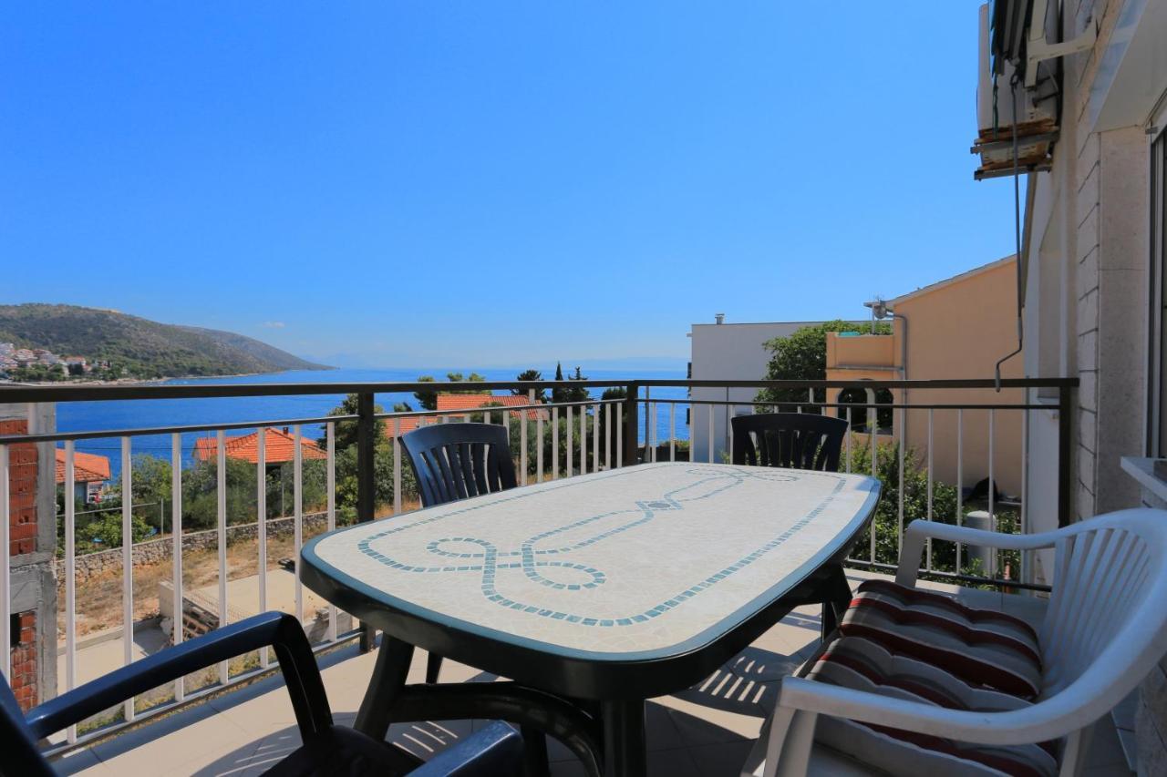 Apartments By The Sea Businci, Ciovo - 9450 Trogir Ngoại thất bức ảnh