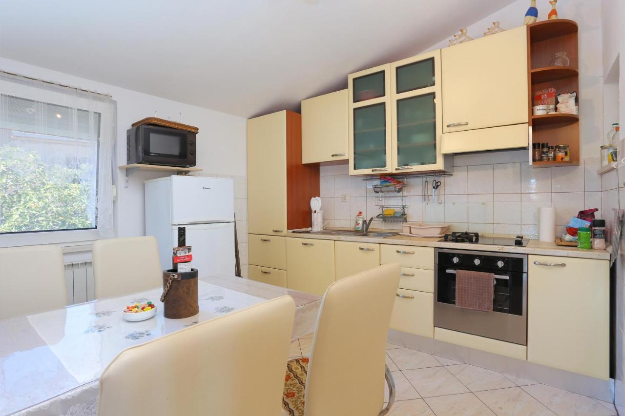 Apartments By The Sea Businci, Ciovo - 9450 Trogir Ngoại thất bức ảnh