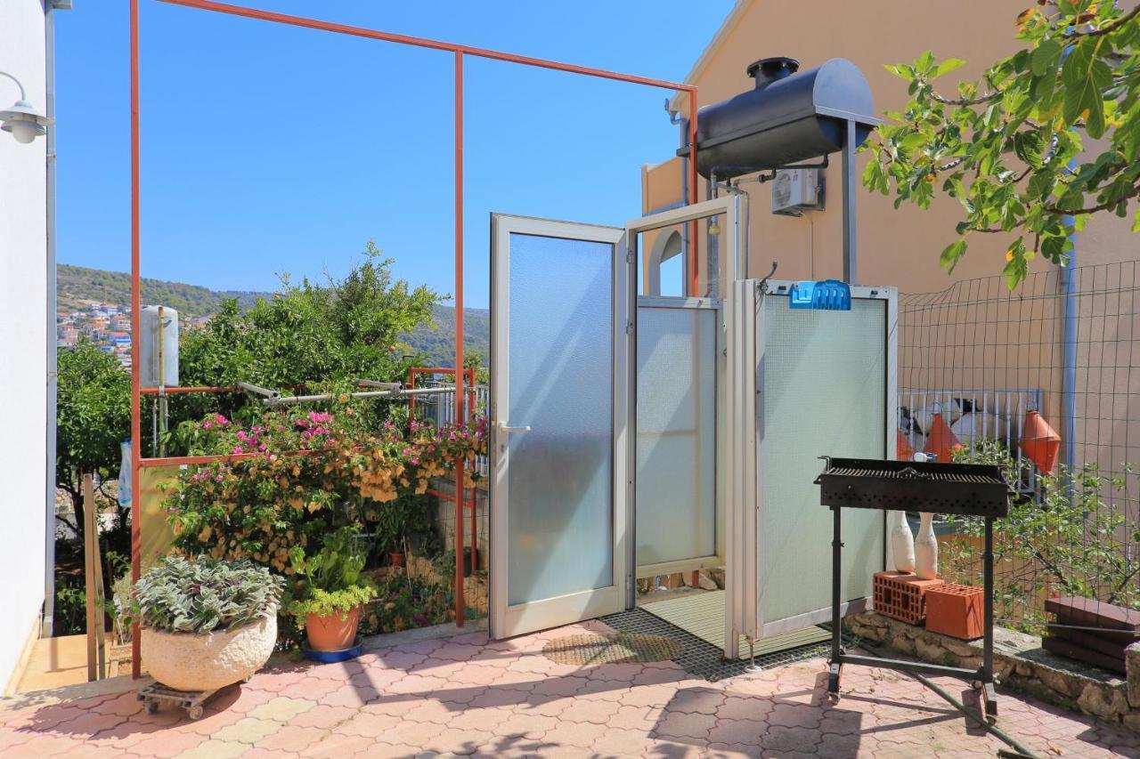 Apartments By The Sea Businci, Ciovo - 9450 Trogir Ngoại thất bức ảnh